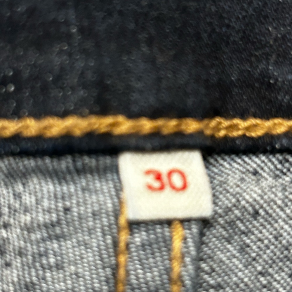 NWT LEVI’S Mid-Length Dark Wash Jean Shorts - Picture 11 of 14